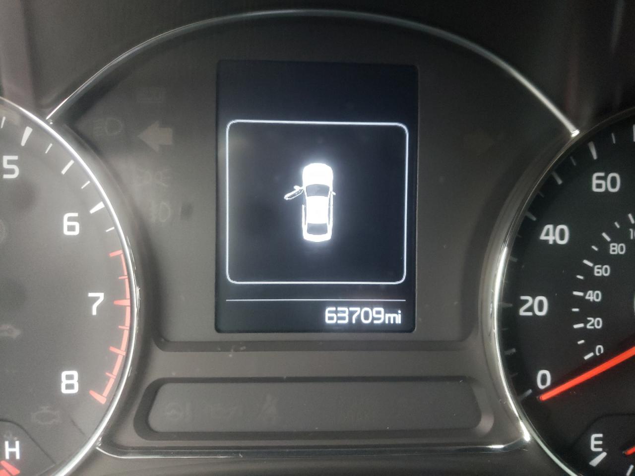 Photo 8 from auction – 2017 KIA FORTE LX with VIN 3KPFL4A70HE068080