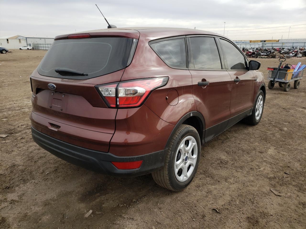 Photo 4 from auction – 2018 FORD ESCAPE S with VIN 1FMCU0F78JUA23215