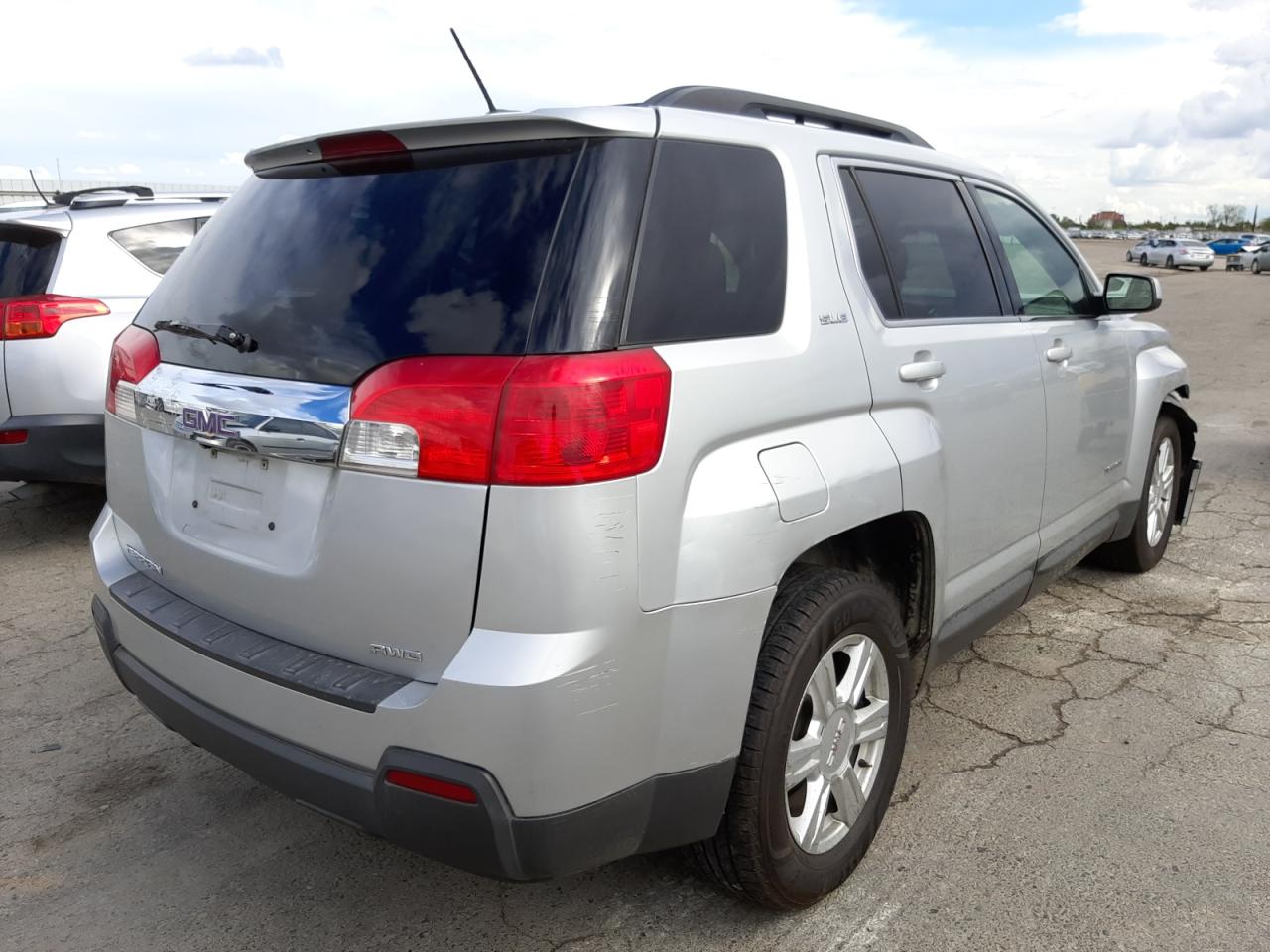 Photo 4 from auction – 2015 GMC TERRAIN SL with VIN 2GKFLWEK7F6107355