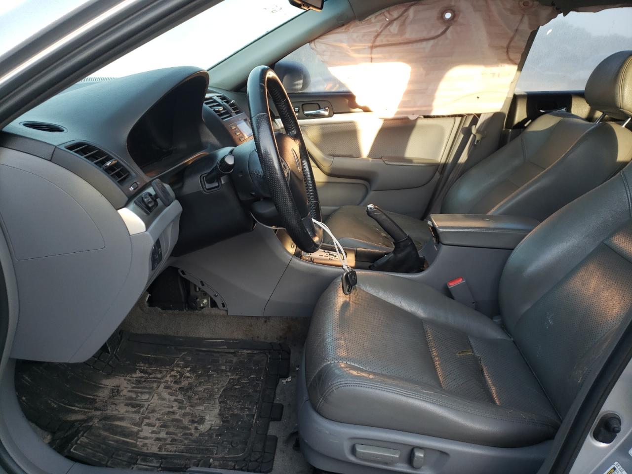 Photo 5 from auction – 2007 ACURA TSX with VIN JH4CL96847C013265