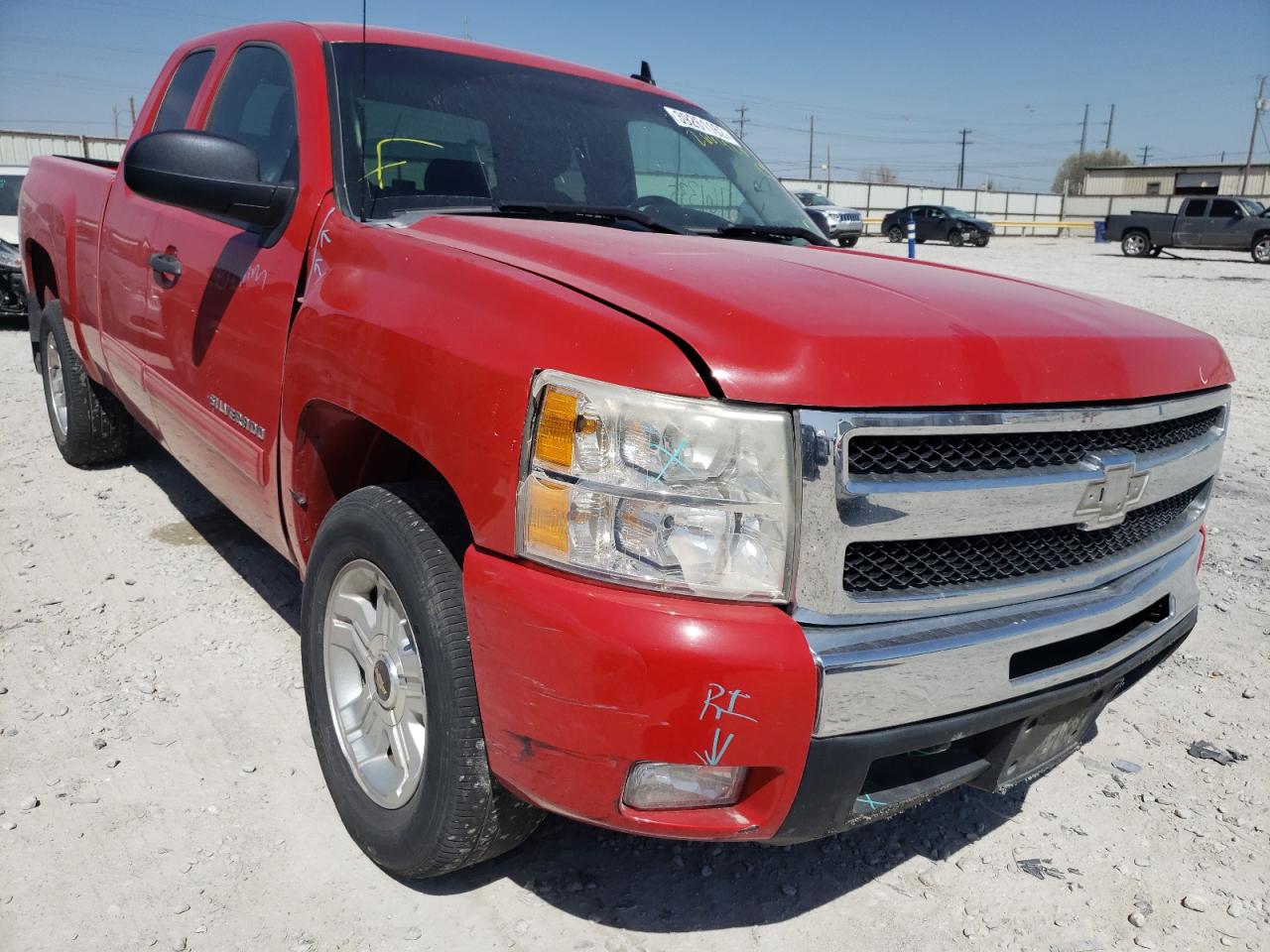 CHEVROLET SILVERADO 2010 with VIN 1GCSKSE38AZ266428 - Photo from auction