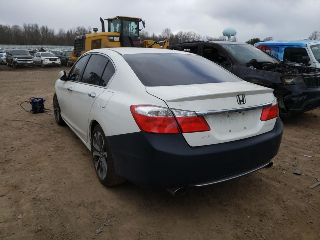 Photo 3 from auction – 2014 HONDA ACCORD SPO with VIN 1HGCR2F58EA254737
