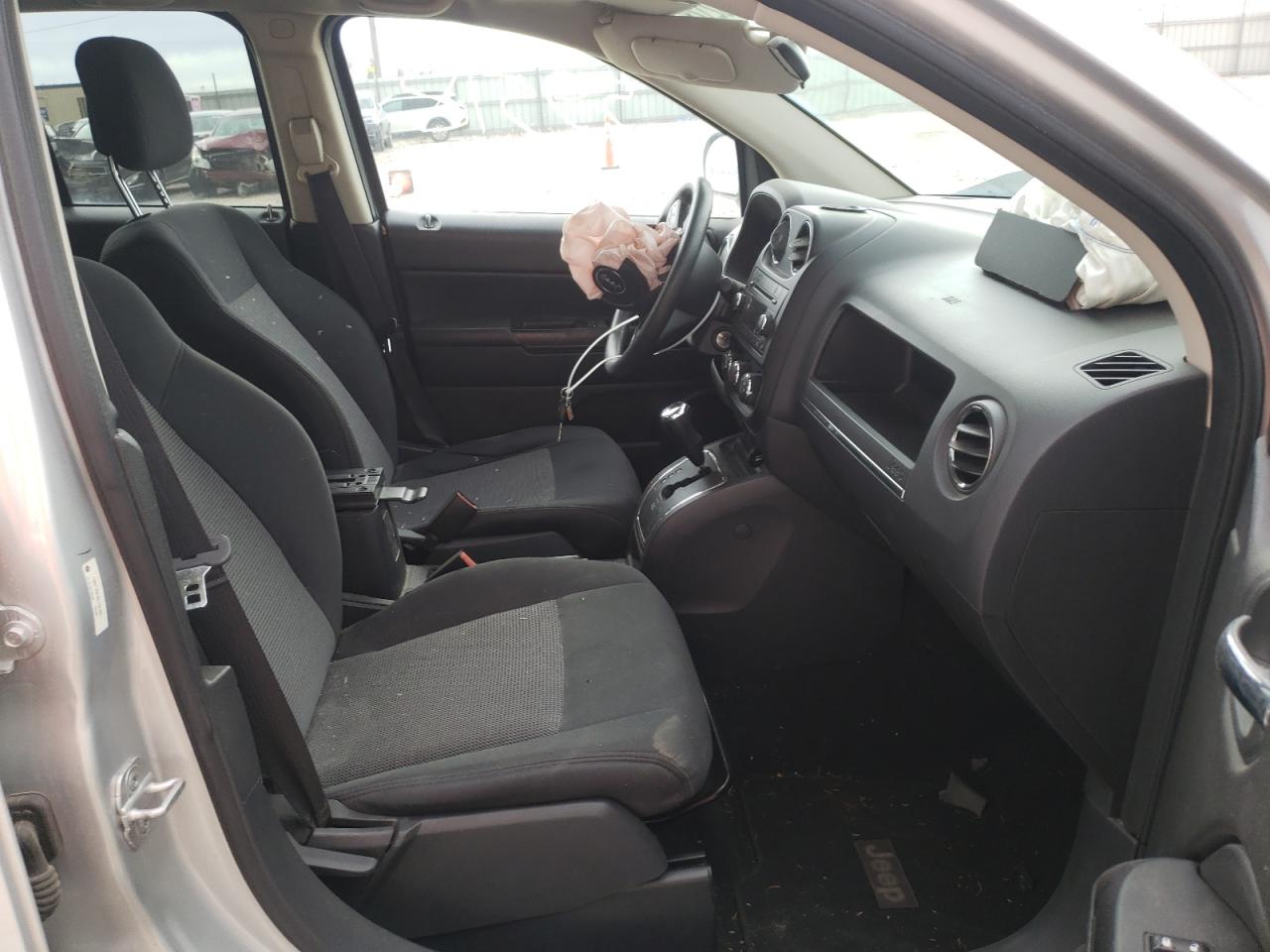 Photo 5 from auction – 2011 JEEP COMPASS SP with VIN 1J4NT1FB7BD139768