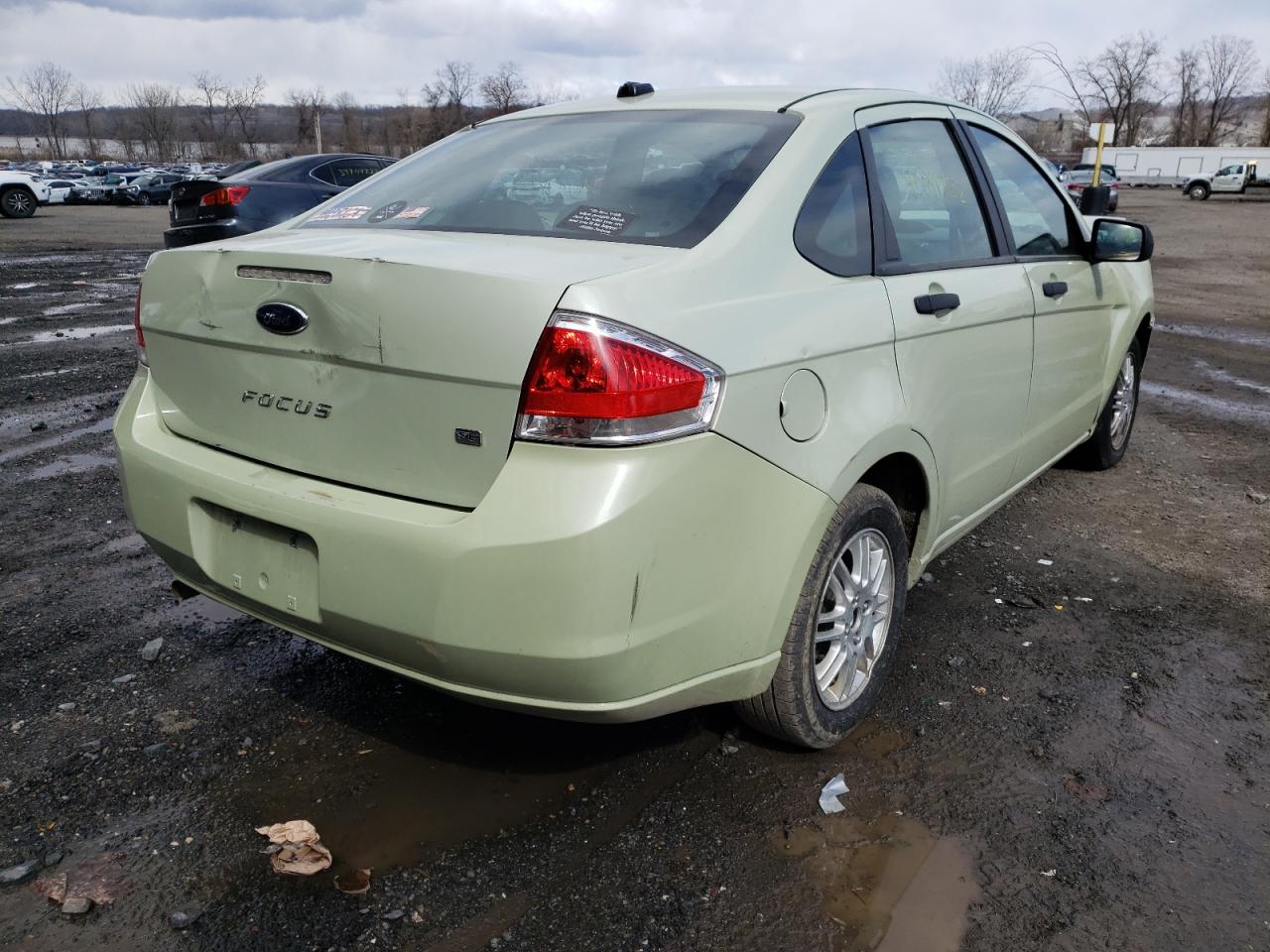 Photo 4 from auction – 2010 FORD FOCUS SE with VIN 1FAHP3FN5AW205756