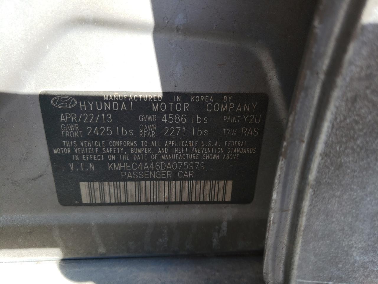 Photo 10 from auction – 2013 HYUNDAI SONATA HYB with VIN KMHEC4A46DA075979