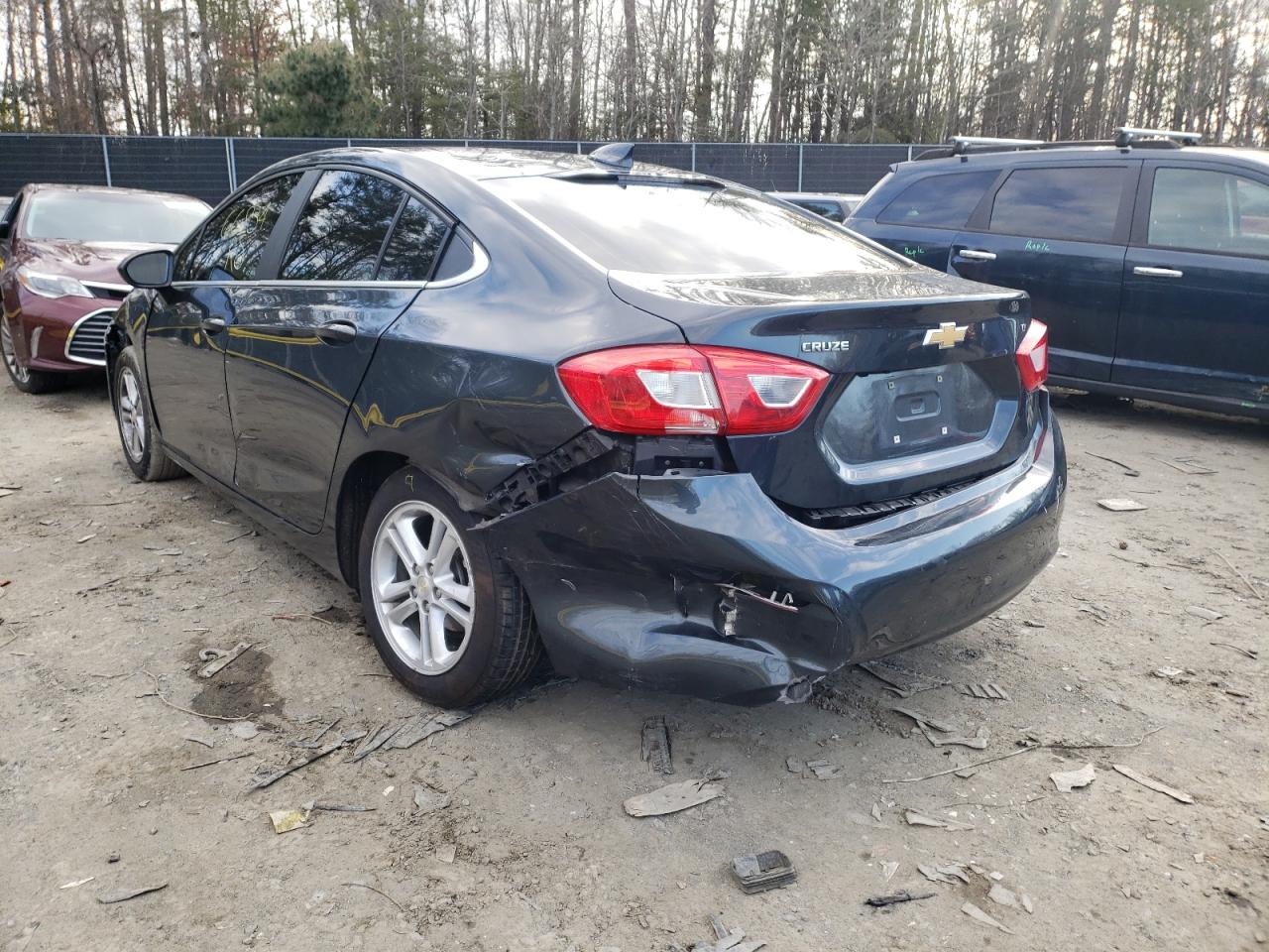 Photo 3 from auction – 2017 CHEVROLET CRUZE LT with VIN 3G1BE5SM1HS556497