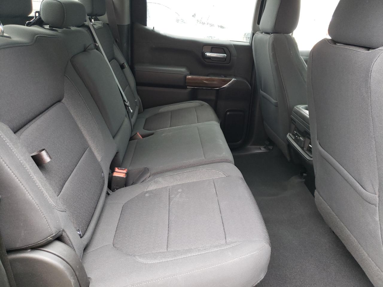 Photo 6 from auction – 2021 CHEVROLET SILVERADO with VIN 1GCUYEEL0MZ376936