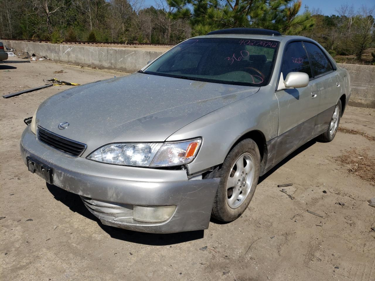 Photo 2 from auction – 1997 LEXUS ES 300 with VIN JT8BF22G3V0029687
