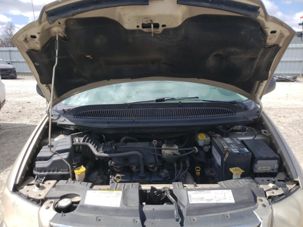 Photo 7 from auction – 2005 CHRYSLER TOWN & COU with VIN 2C4GP54L95R228538