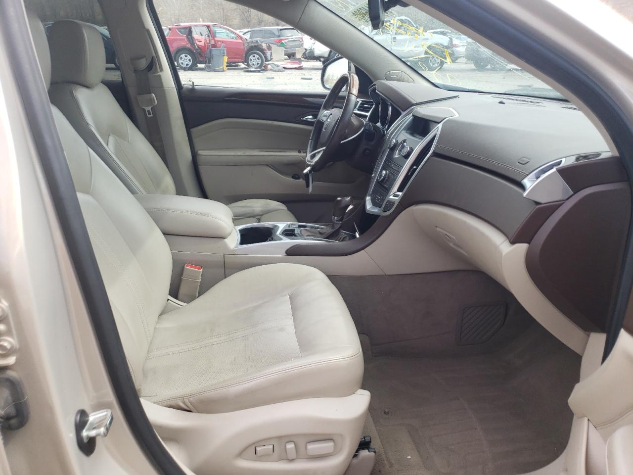 Photo 5 from auction – 2011 CADILLAC SRX LUXURY with VIN 3GYFNAEY4BS555359