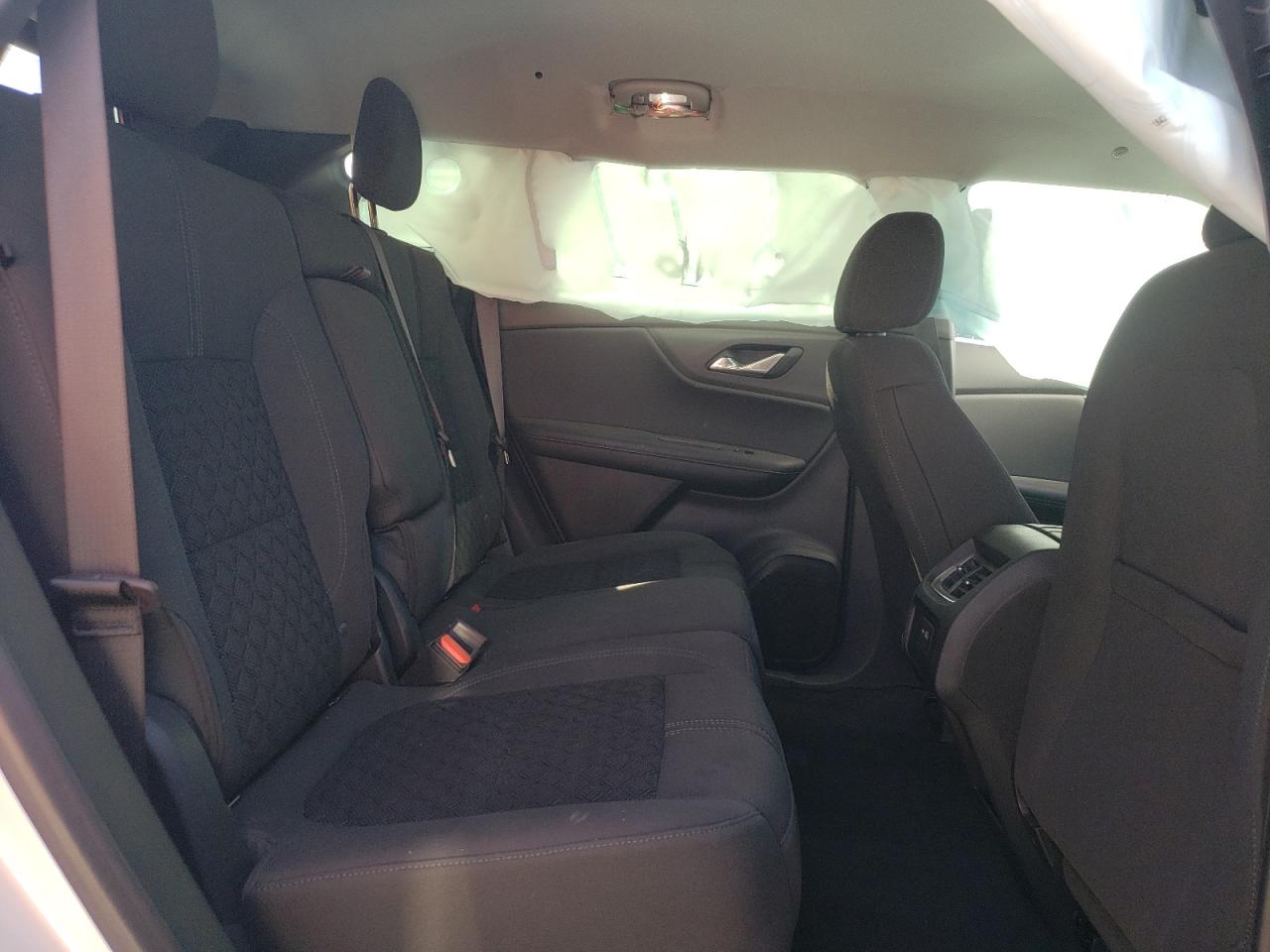 Photo 6 from auction – 2020 CHEVROLET BLAZER 2LT with VIN 3GNKBCRS1LS692802