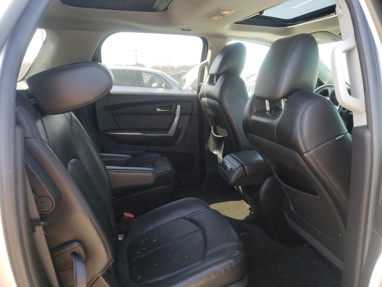 Photo 6 from auction – 2011 GMC ACADIA SLT with VIN 1GKKVSED7BJ212297