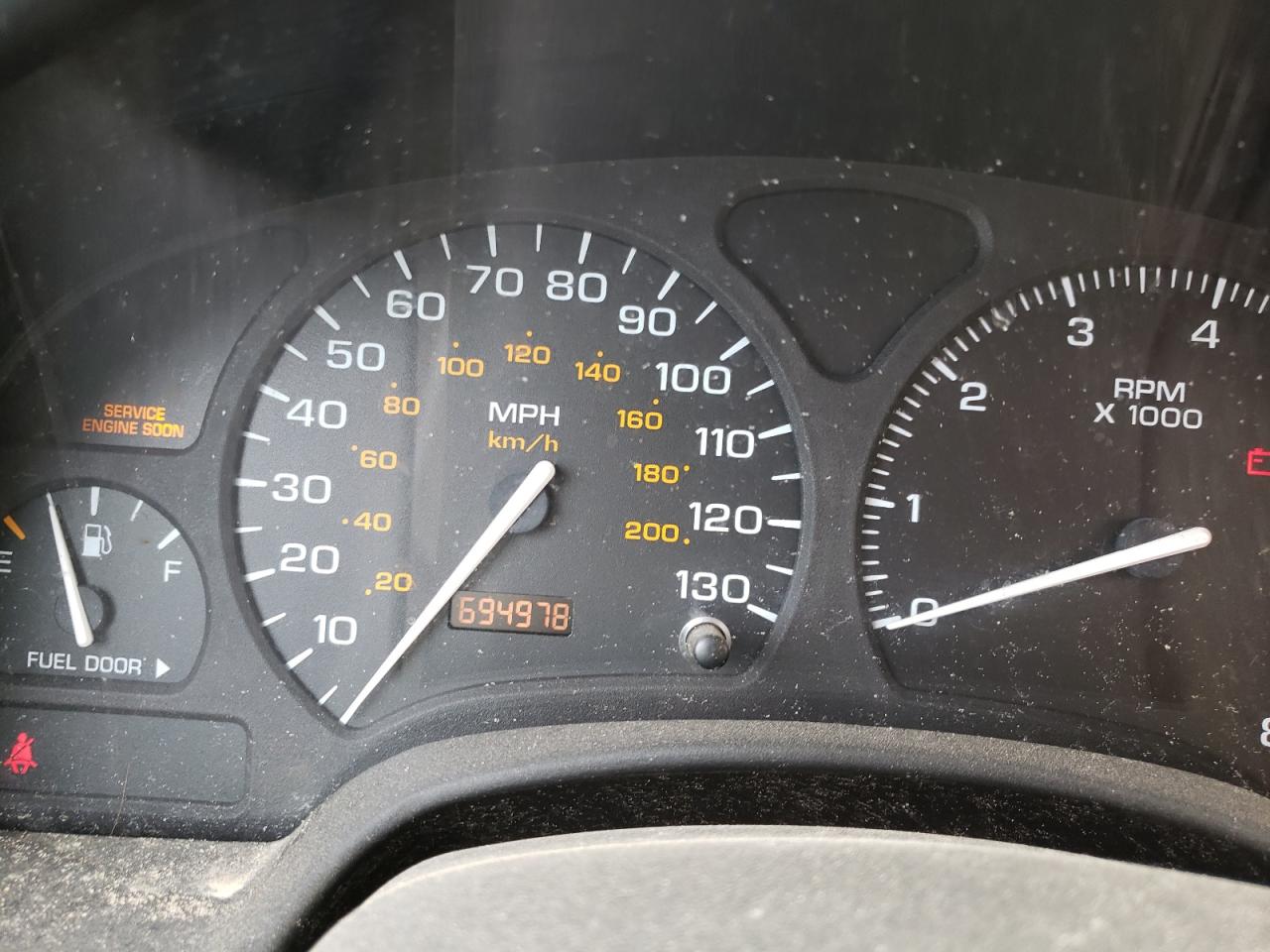 Zdjęcie 8 z aukcji – 2000 SATURN LS1 z VIN 1G8JU52F0YY666046
