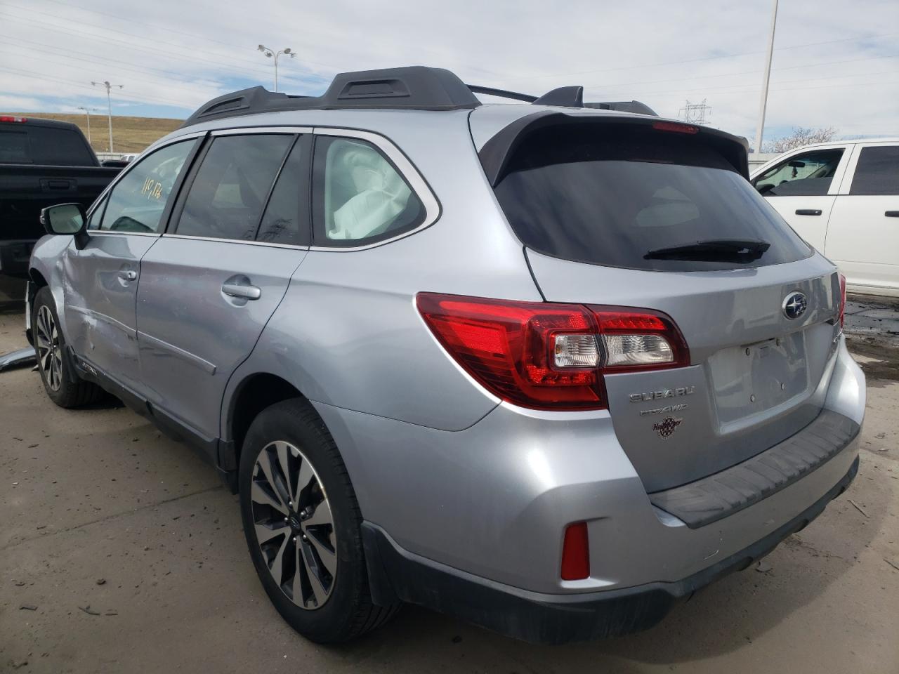Photo 3 from auction – 2016 SUBARU OUTBACK 2. with VIN 4S4BSBNCXG3292214