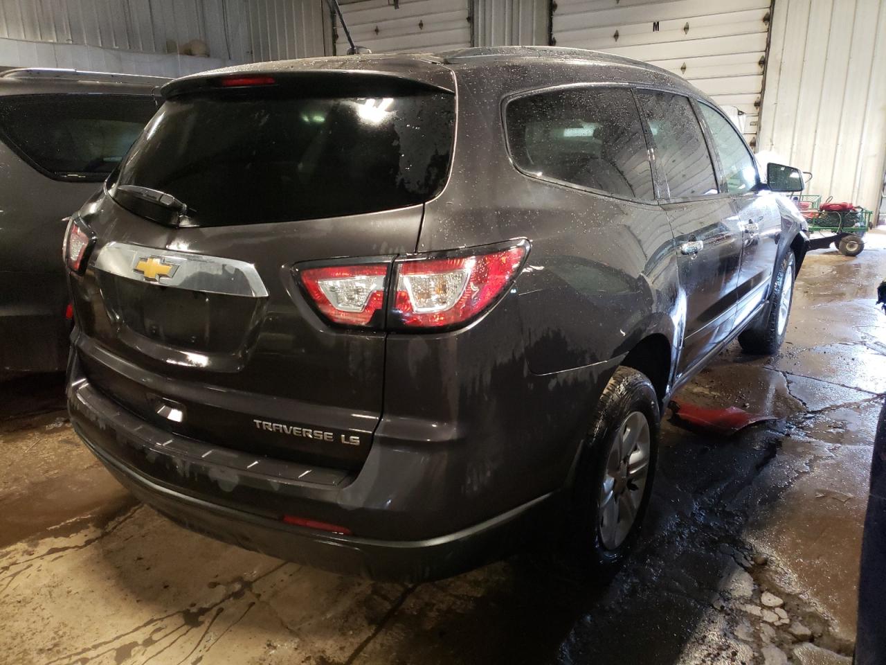 Photo 4 from auction – 2015 CHEVROLET TRAVERSE L with VIN 1GNKRFED8FJ239903