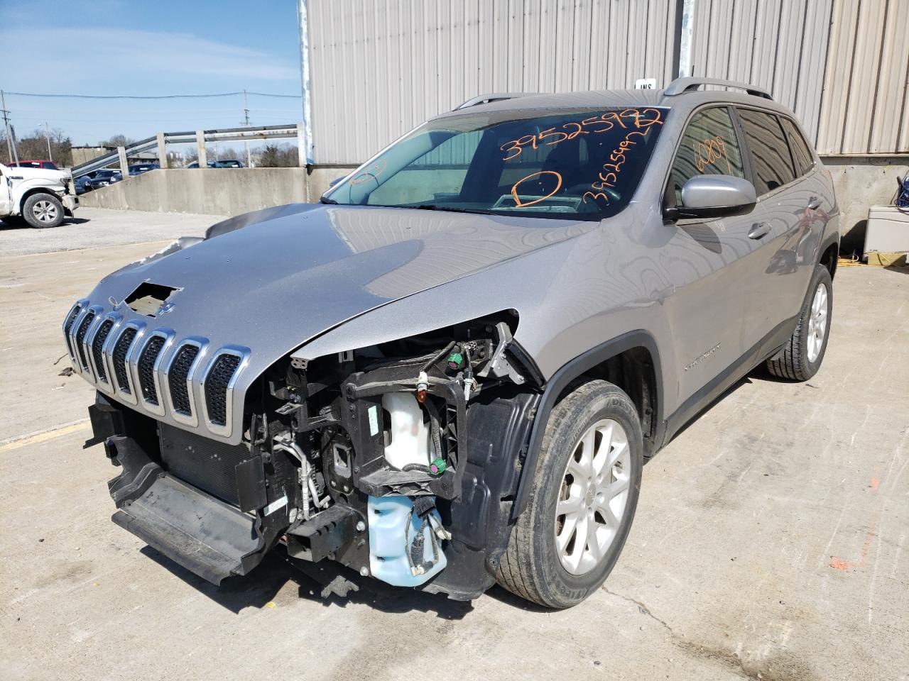 Photo 2 from auction – 2018 JEEP CHEROKEE L with VIN 1C4PJLCB2JD596295