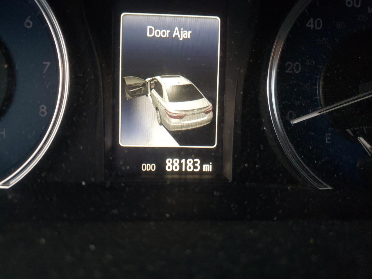 Photo 8 from auction – 2016 TOYOTA CAMRY LE with VIN 4T1BF1FK6GU258043