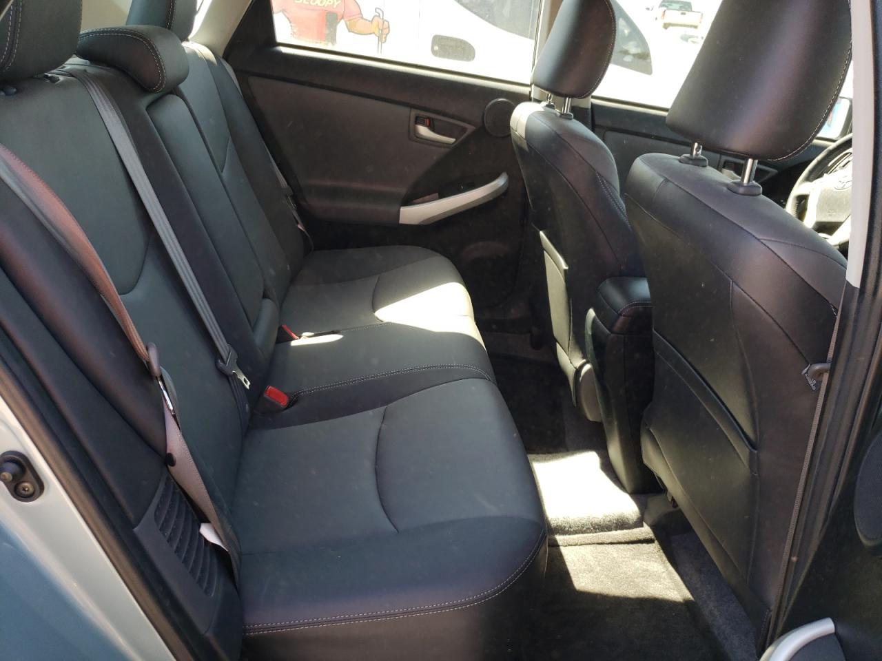 Photo 6 from auction – 2015 TOYOTA PRIUS with VIN JTDKN3DU8F1961599