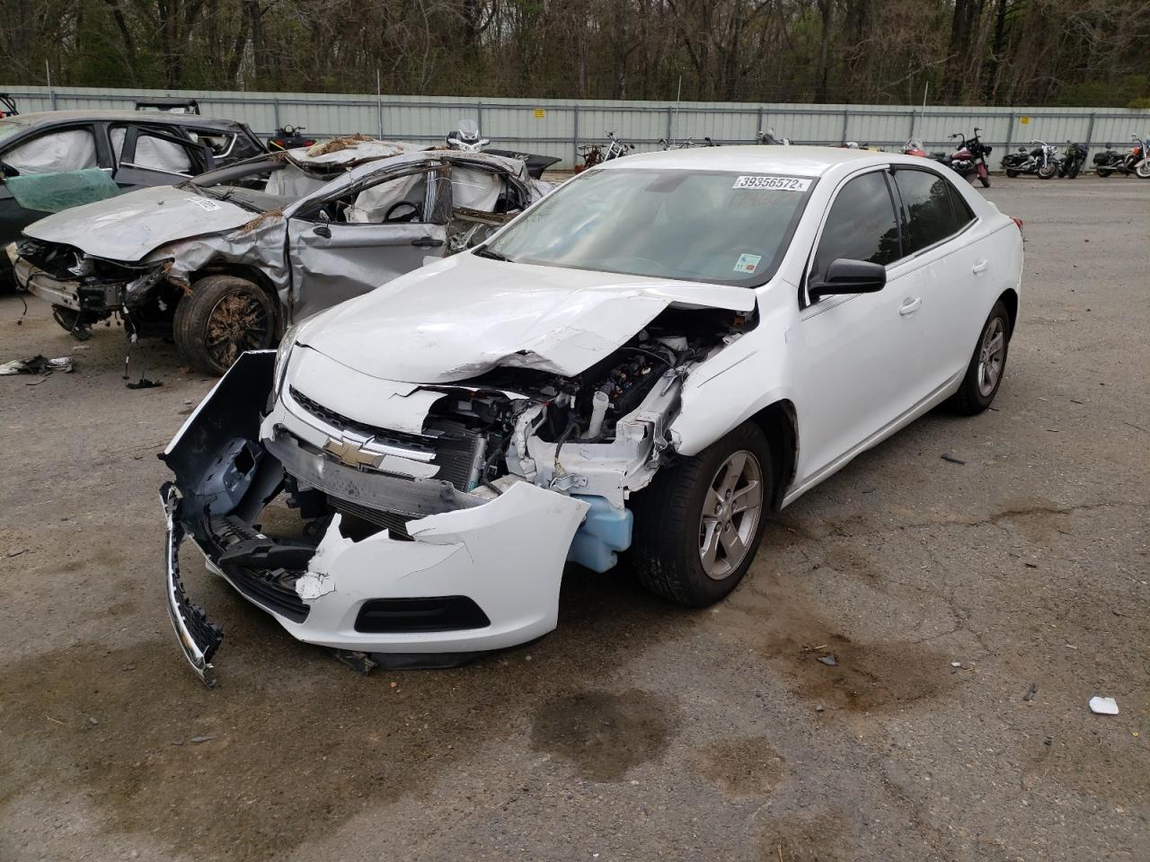 Photo 2 from auction – 2015 CHEVROLET MALIBU LS with VIN 1G11B5SL3FF174663