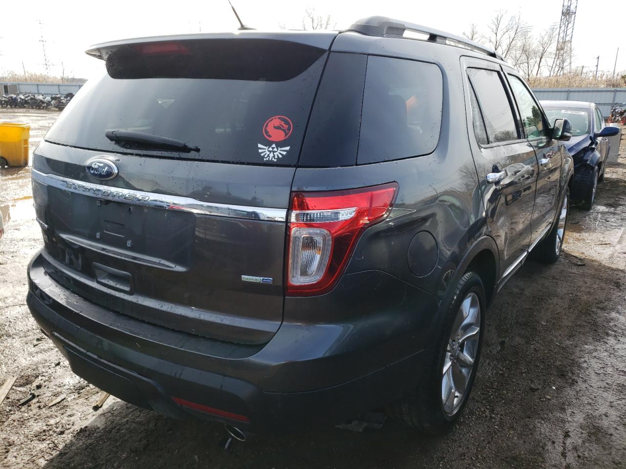 Photo 4 from auction – 2015 FORD EXPLORER L with VIN 1FM5K8F87FGB00376