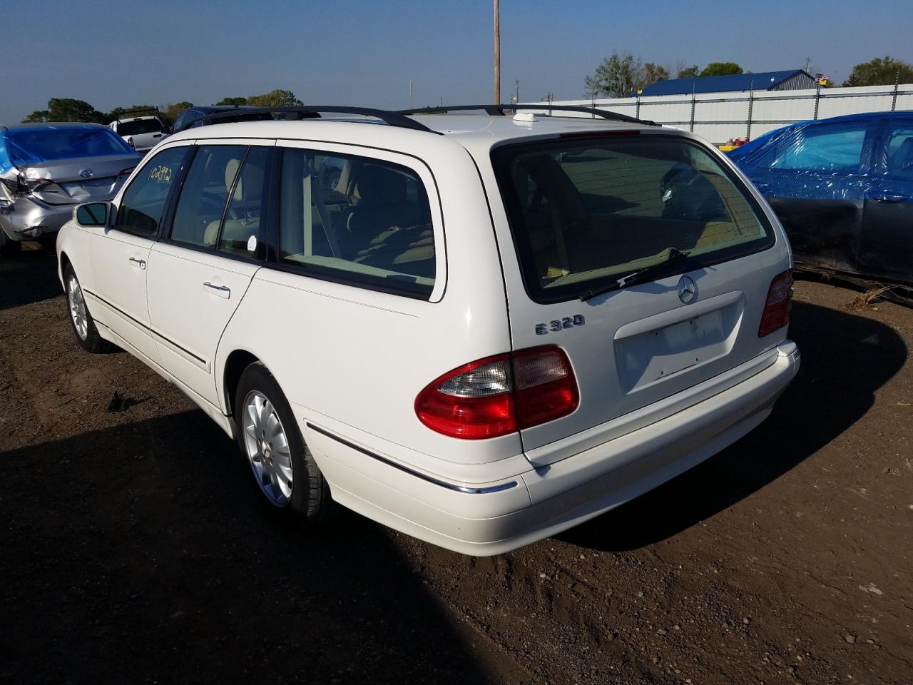 Photo 3 from auction – 2002 MERCEDES-BENZ E 320 with VIN WDBJH65J02X078983