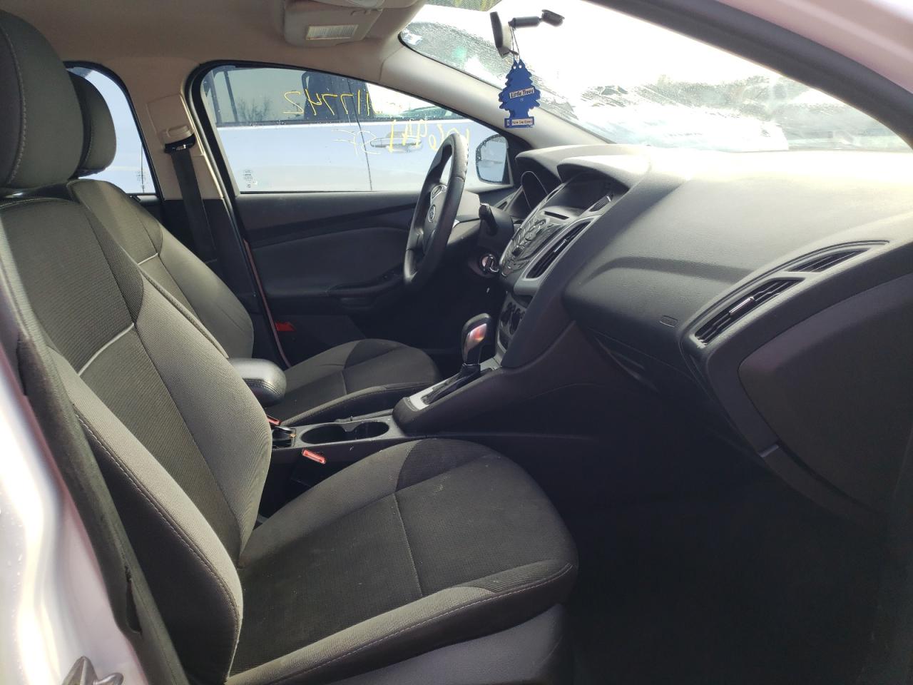Photo 5 from auction – 2014 FORD FOCUS SE with VIN 1FADP3F23EL193098