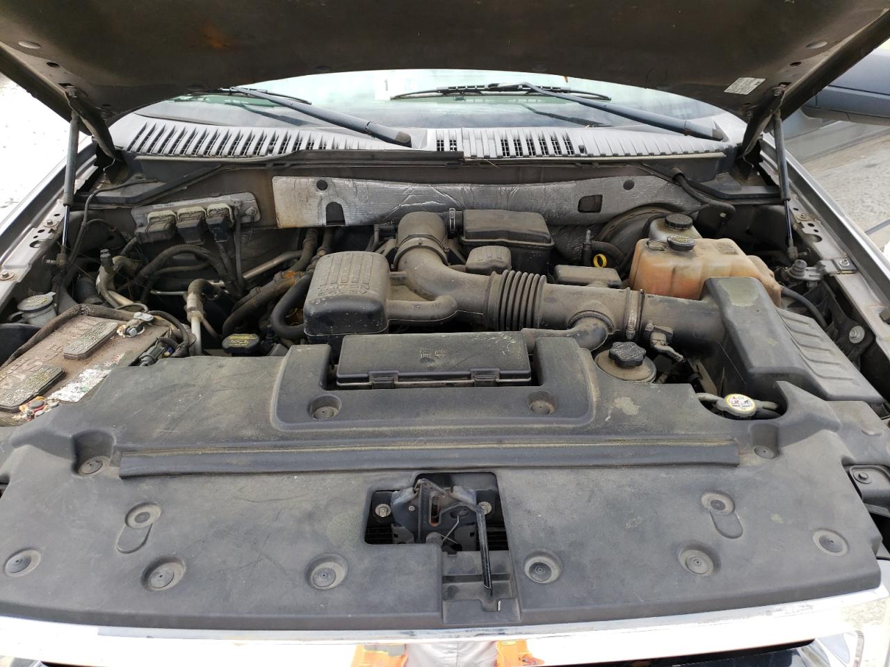 Photo 7 from auction – 2010 FORD EXPEDITION with VIN 1FMJU1F52AEA99700
