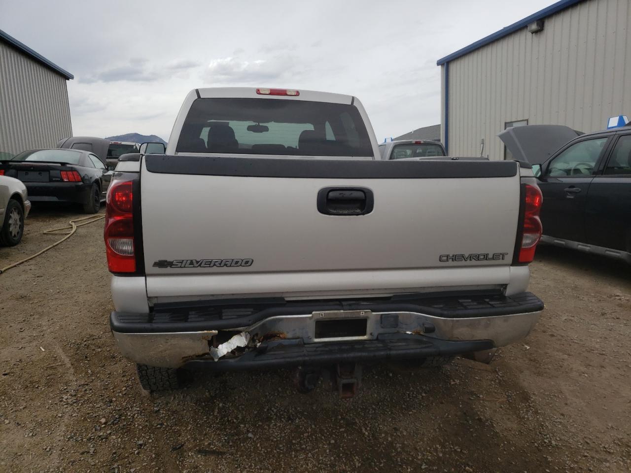 Photo 10 from auction – 2004 CHEVROLET SILVERADO with VIN 1GCHK23U54F236346