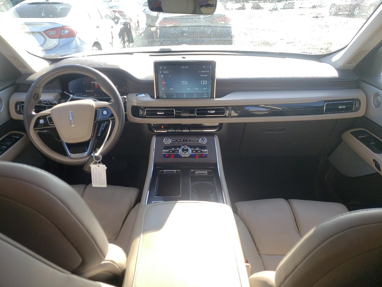 Photo 9 from auction – 2021 LINCOLN AVIATOR RE with VIN 5LM5J7XC9MGL09371