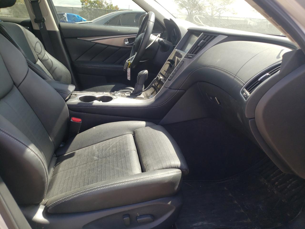 Photo 5 from auction – 2019 INFINITI Q50 LUXE with VIN JN1EV7AP1KM540614