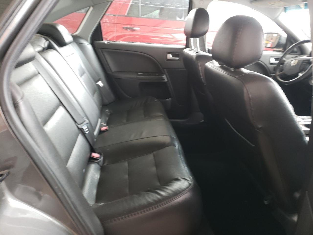 Photo 6 from auction – 2005 MERCURY MONTEGO PR with VIN 1MEFM43185G618593