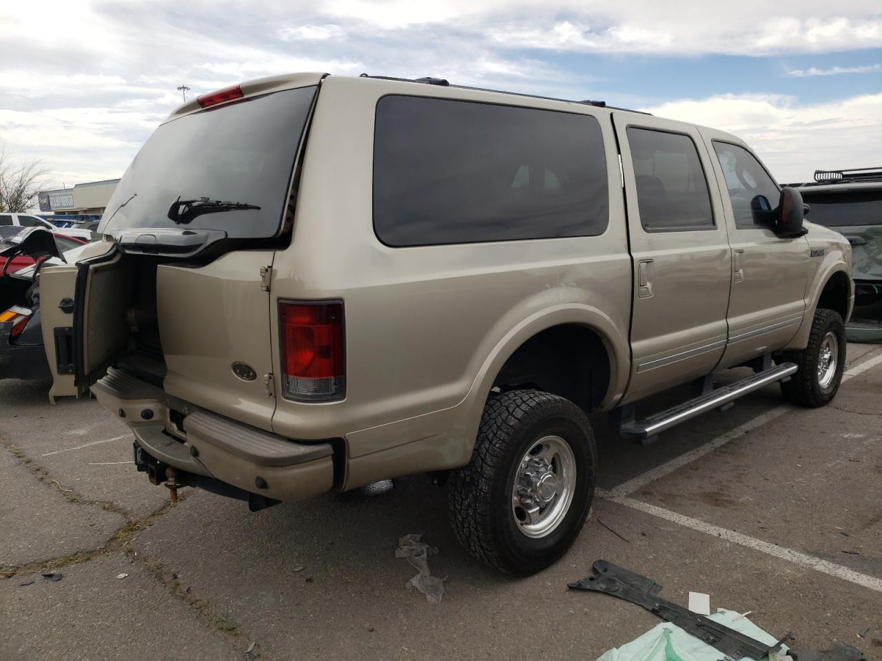 Photo 4 from auction – 2005 FORD EXCURSION with VIN 1FMSU43P55ED43034
