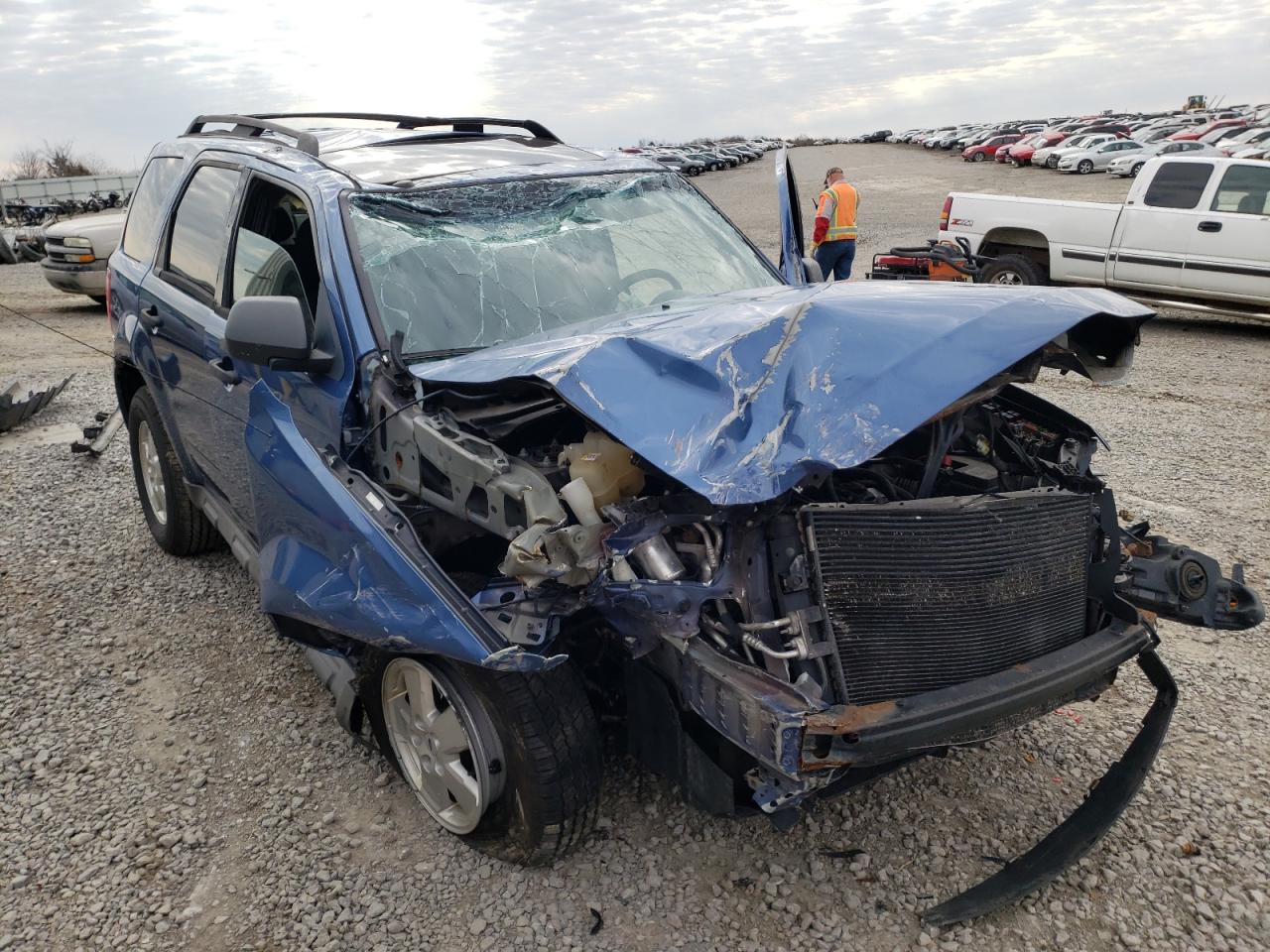 Photo 1 from auction – 2009 FORD ESCAPE XLT with VIN 1FMCU03779KC26088