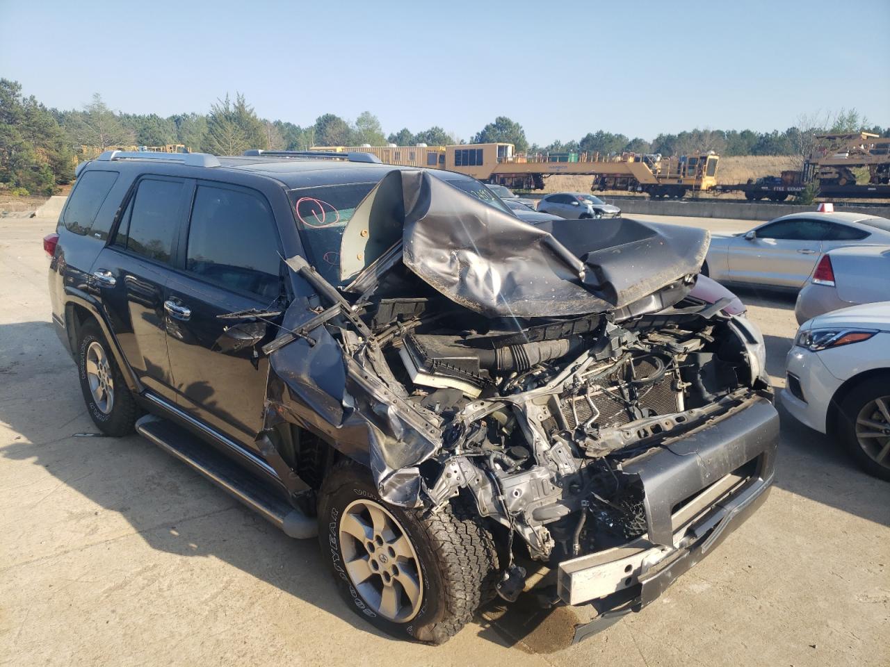 TOYOTA 4RUNNER SR 2010 with VIN JTEZU5JR6A5007900 - Photo from auction