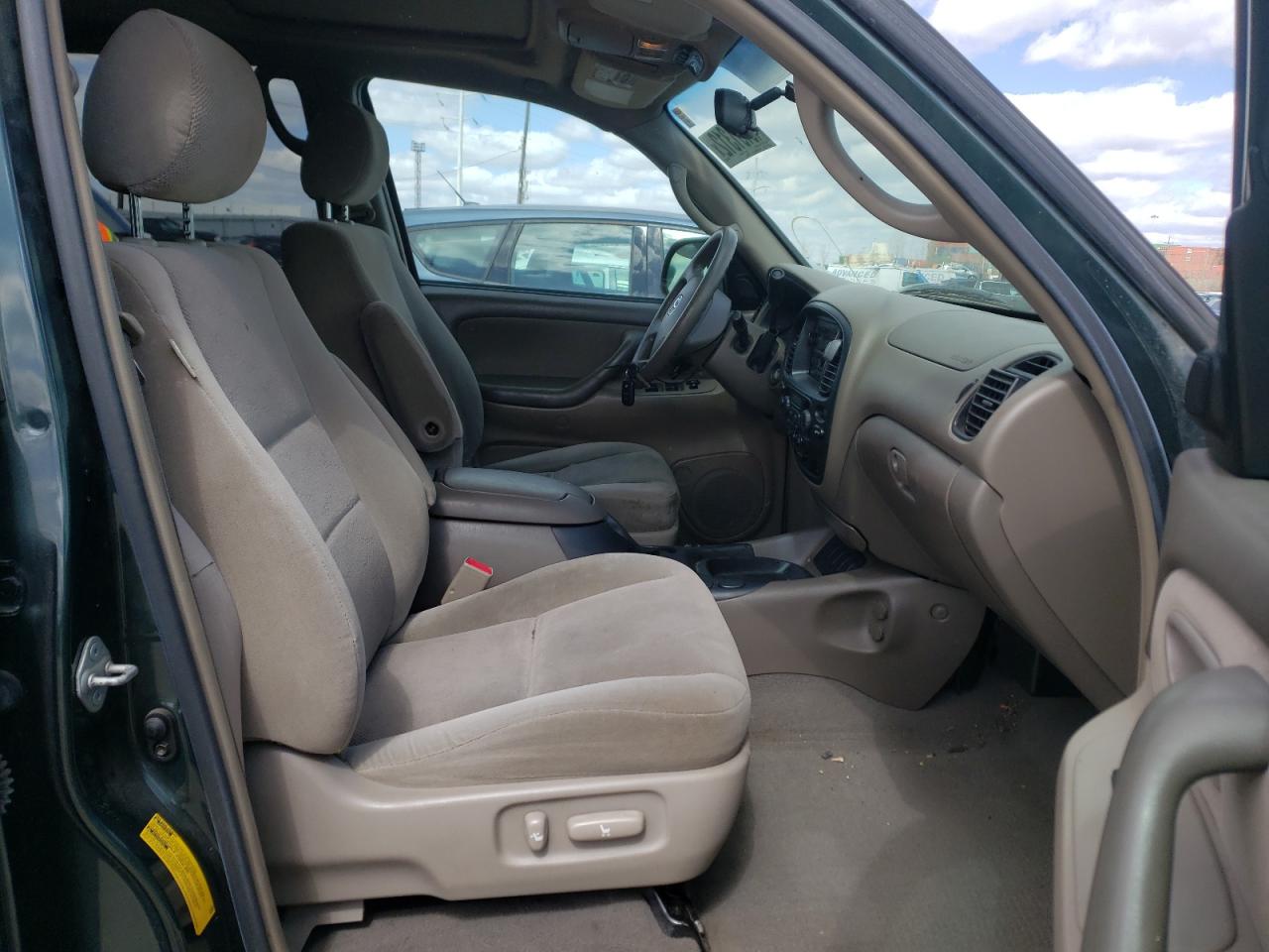 Photo 5 from auction – 2006 TOYOTA SEQUOIA SR with VIN 5TDBT44A16S262707