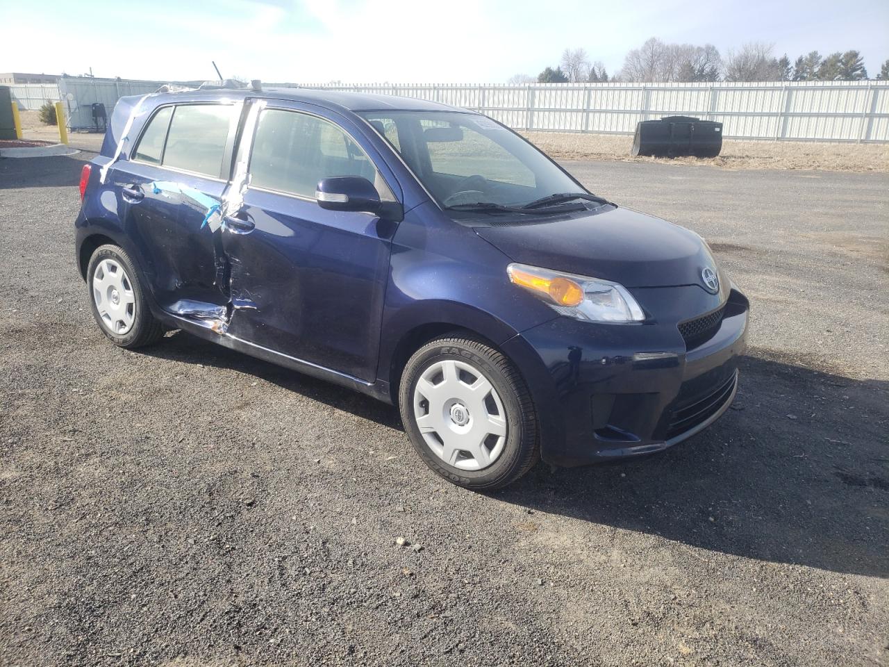 TOYOTA SCION XD 2013 with VIN JTKKUPB42D1029692 - Photo from auction