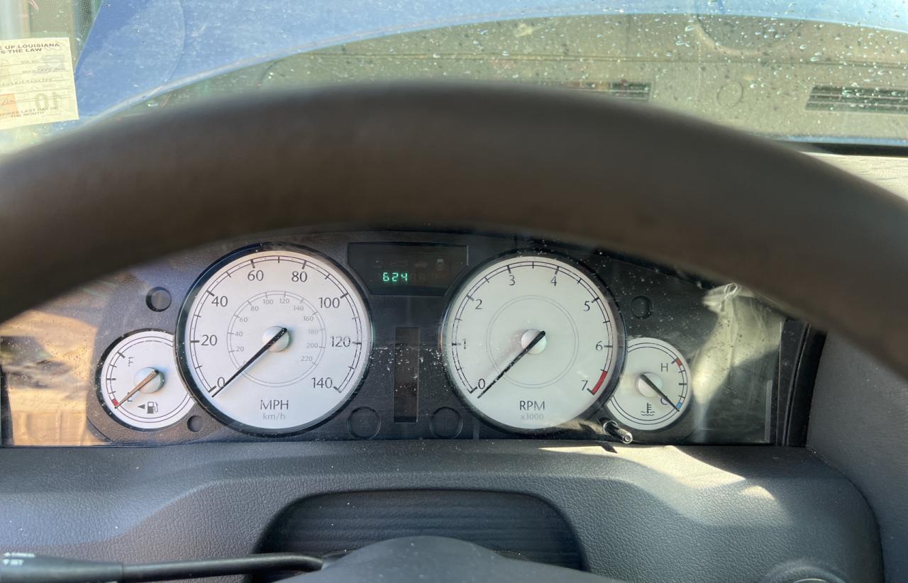 Photo 8 from auction – 2005 CHRYSLER 300 with VIN 2C3JA43R15H644388
