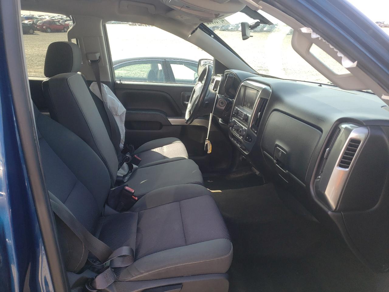 Photo 5 from auction – 2015 CHEVROLET SILVERADO with VIN 3GCUKREC6FG384146