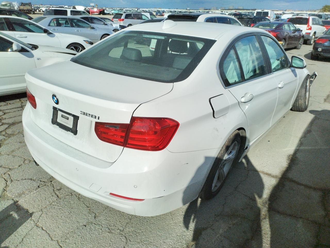 Photo 4 from auction – 2015 BMW 328 I SULE with VIN WBA3C1C58FK118387