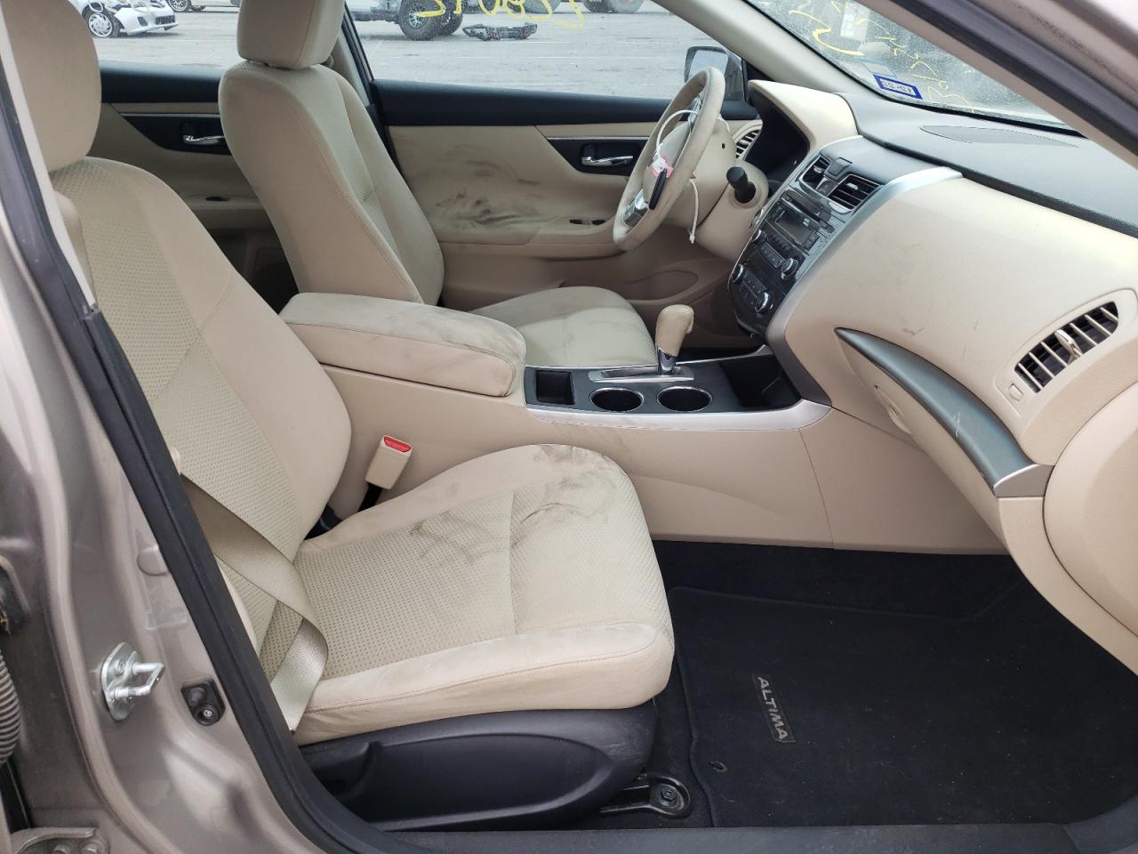 Photo 5 from auction – 2015 NISSAN ALTIMA 2.5 with VIN 1N4AL3AP0FN328402