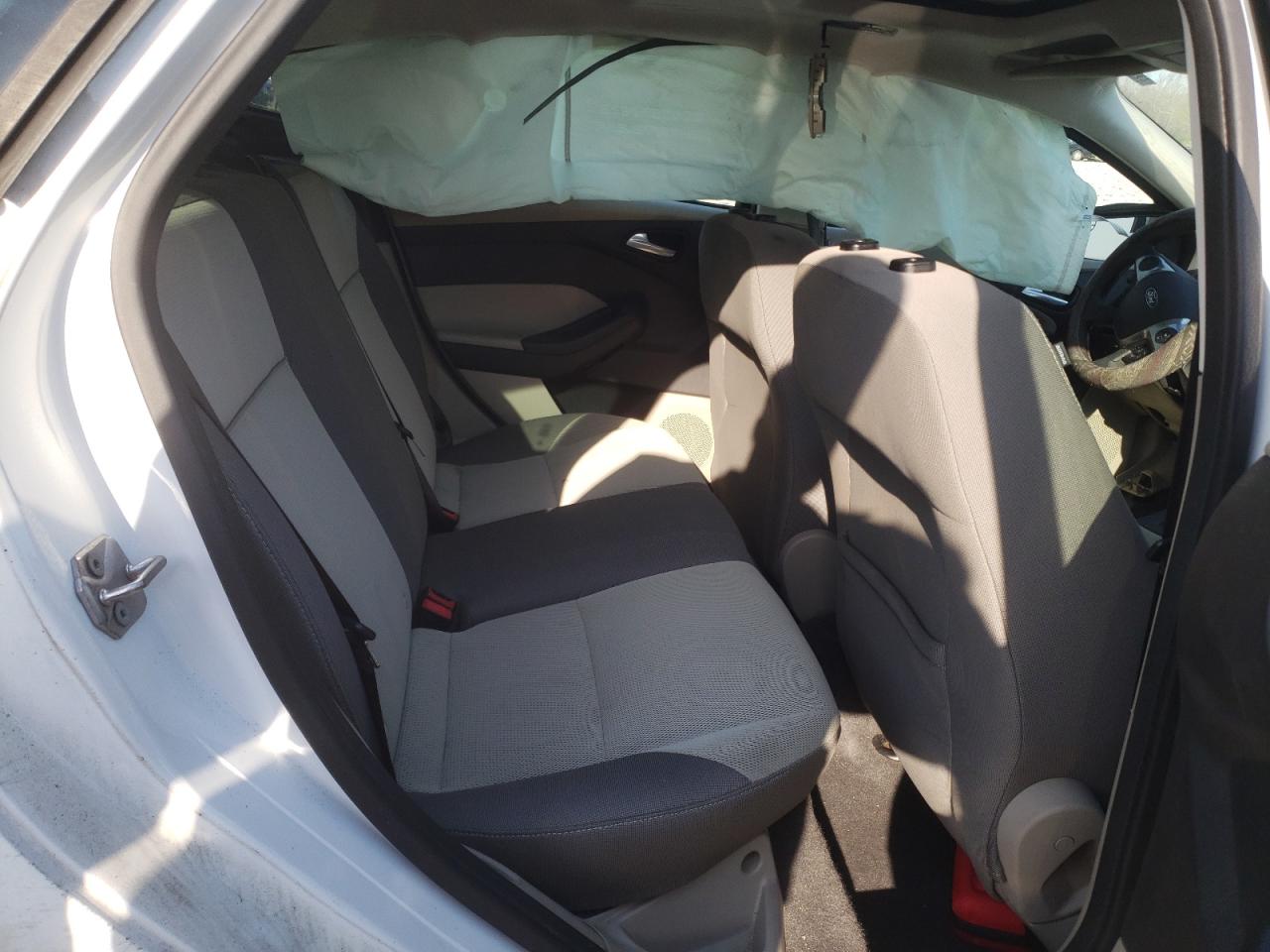 Photo 6 from auction – 2012 FORD FOCUS SE with VIN 1FAHP3K21CL151369