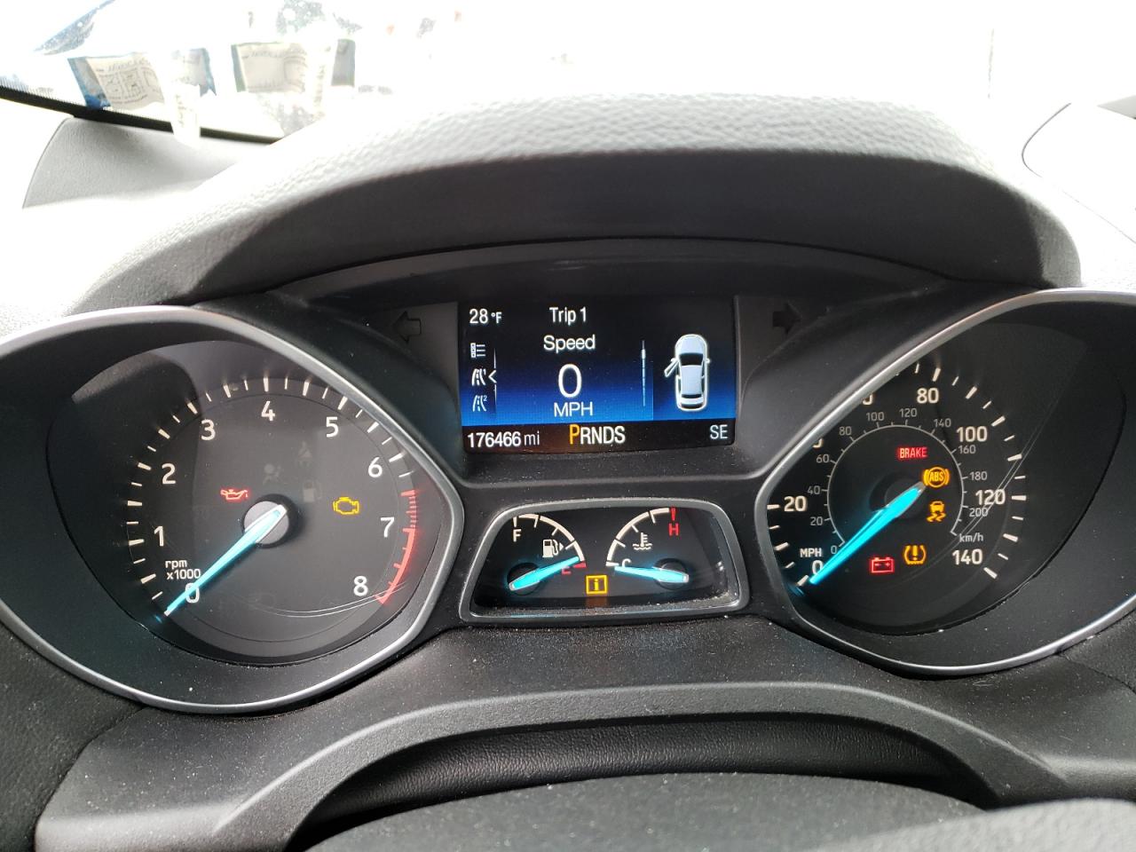 Photo 8 from auction – 2017 FORD ESCAPE SE with VIN 1FMCU9GD2HUB64428