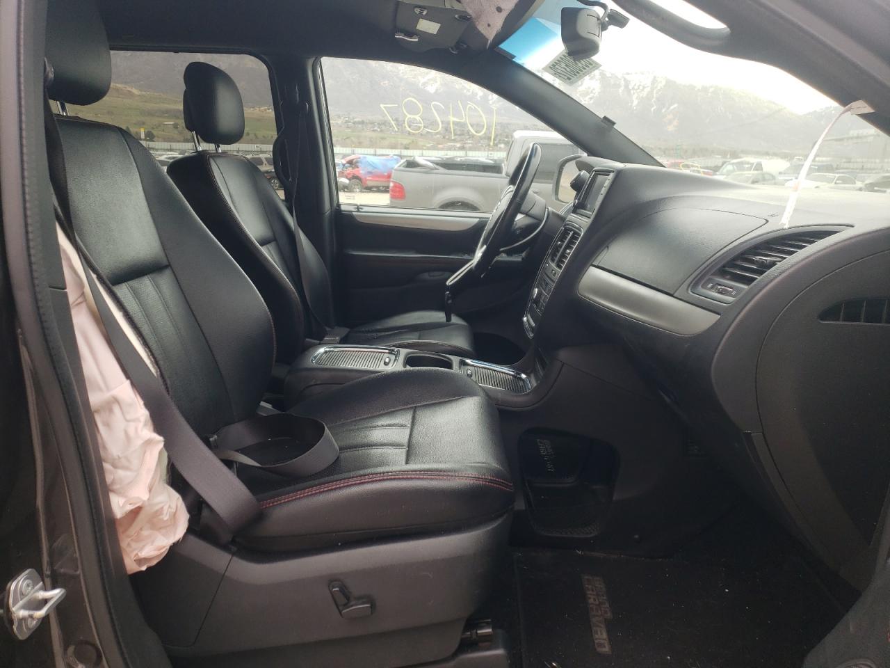 Photo 5 from auction – 2017 DODGE GRAND CARA with VIN 2C4RDGEGXHR711359