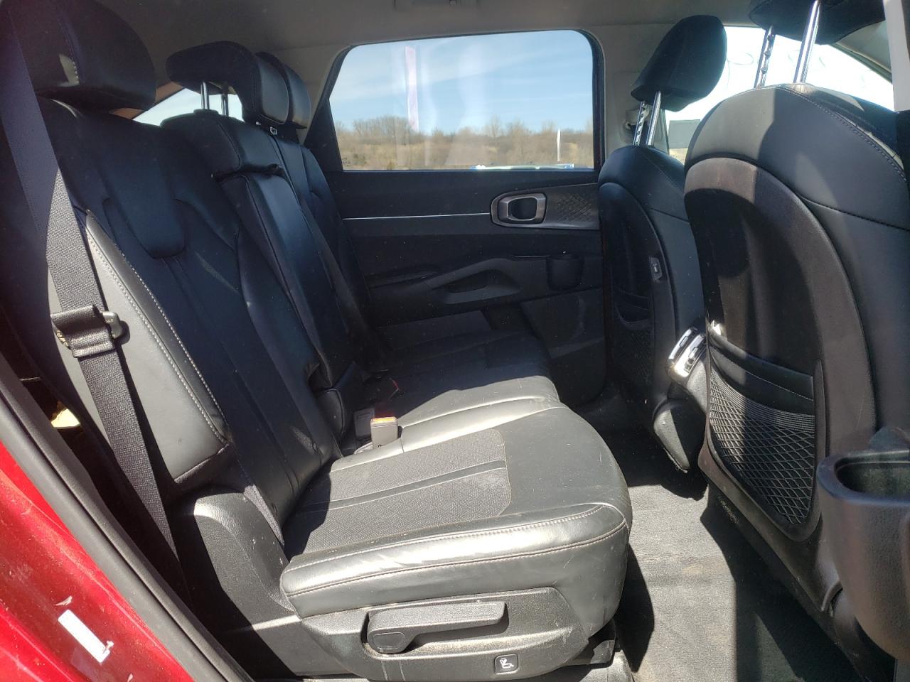 Photo 6 from auction – 2021 KIA SORENTO S with VIN 5XYRLDLC8MG038653