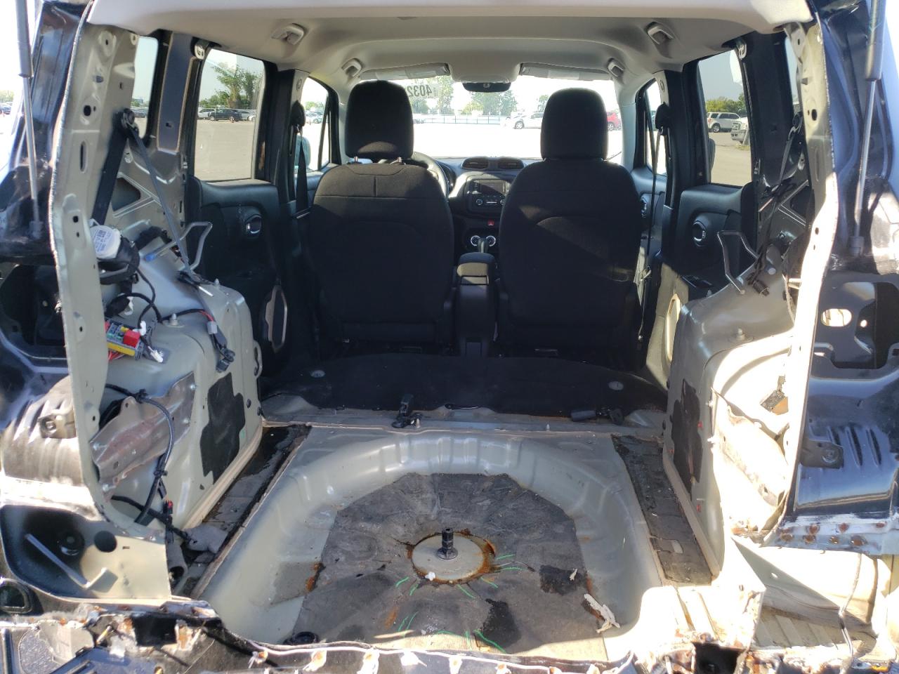 Photo 9 from auction – 2017 JEEP RENEGADE S with VIN ZACCJAAB6HPG24181