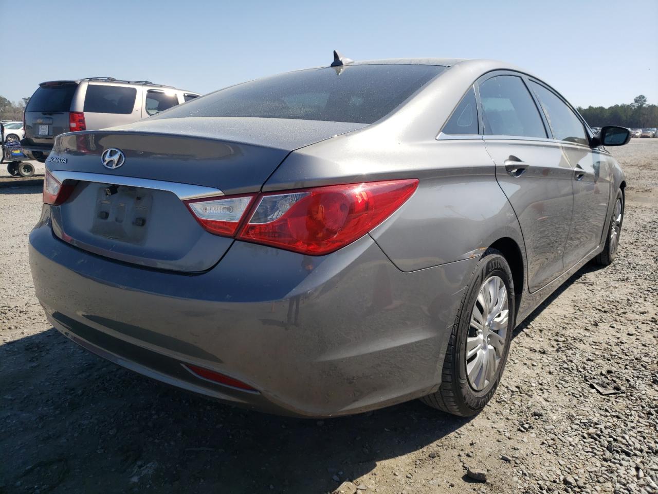 Photo 4 from auction – 2011 HYUNDAI SONATA GLS with VIN 5NPEB4AC7BH057317