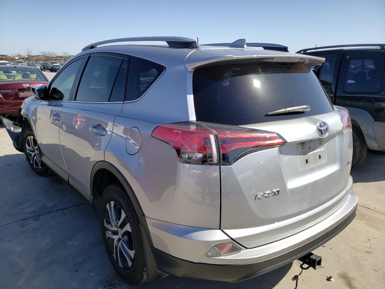 Photo 3 from auction – 2017 TOYOTA RAV4 LE with VIN 2T3ZFREV1HW365650