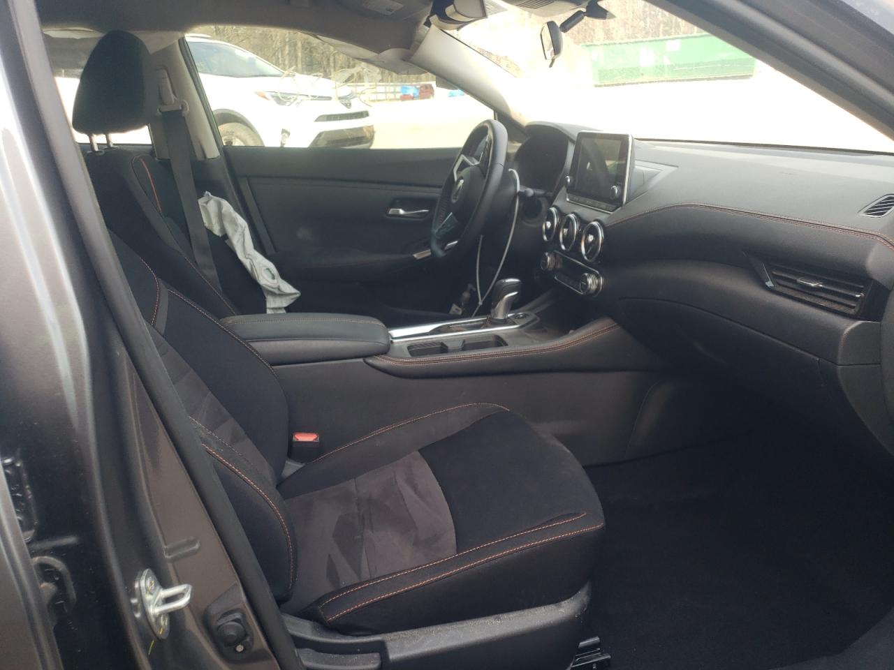 Photo 5 from auction – 2020 NISSAN SENTRA SR with VIN 3N1AB8DV9LY207101