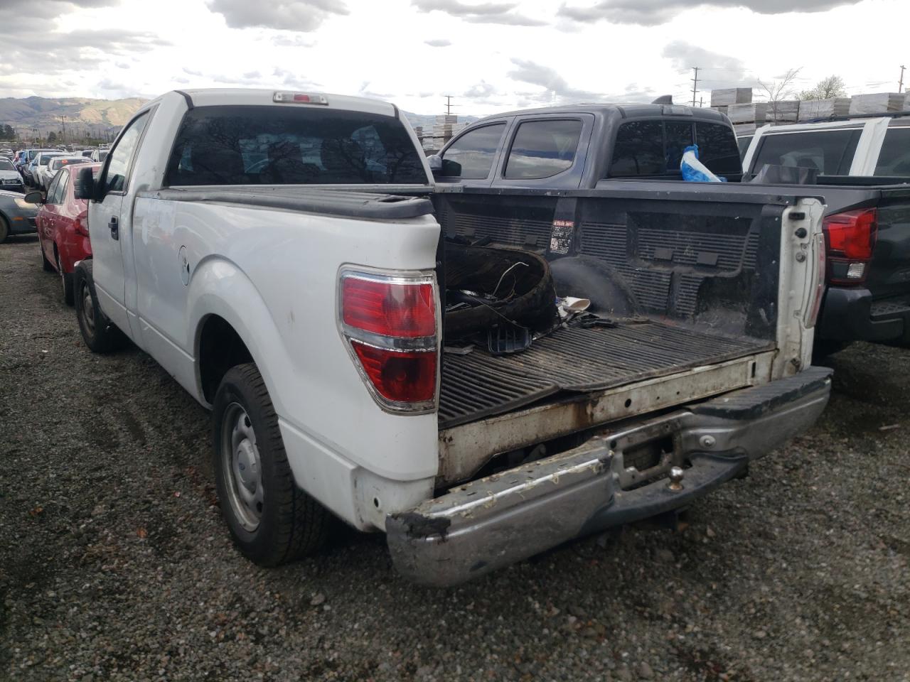 Photo 3 from auction – 2013 FORD F150 with VIN 1FTNF1CF8DKD56135
