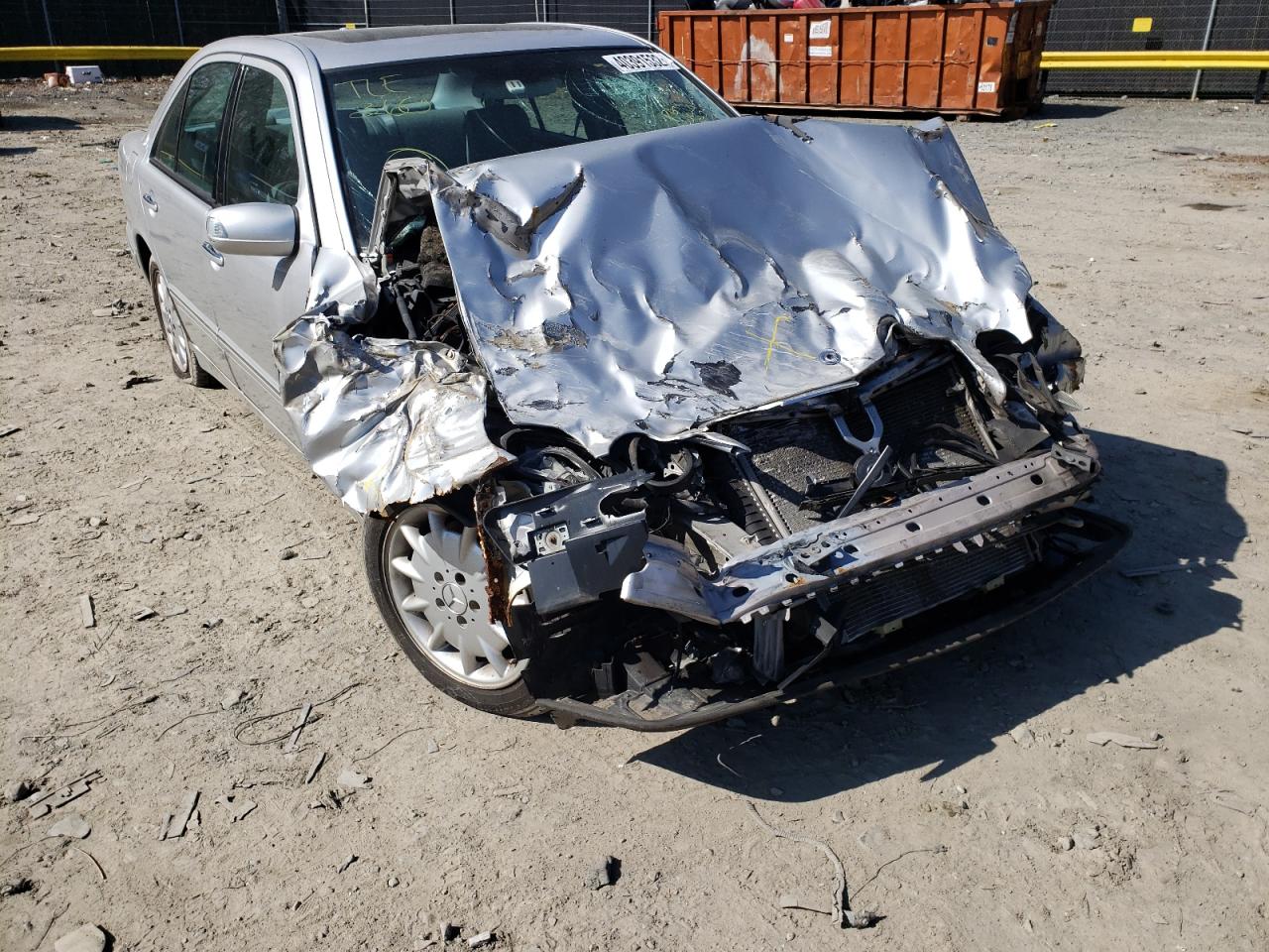 Photo 9 from auction – 2002 MERCEDES-BENZ E 320 4MAT with VIN WDBJF82JX2X067124